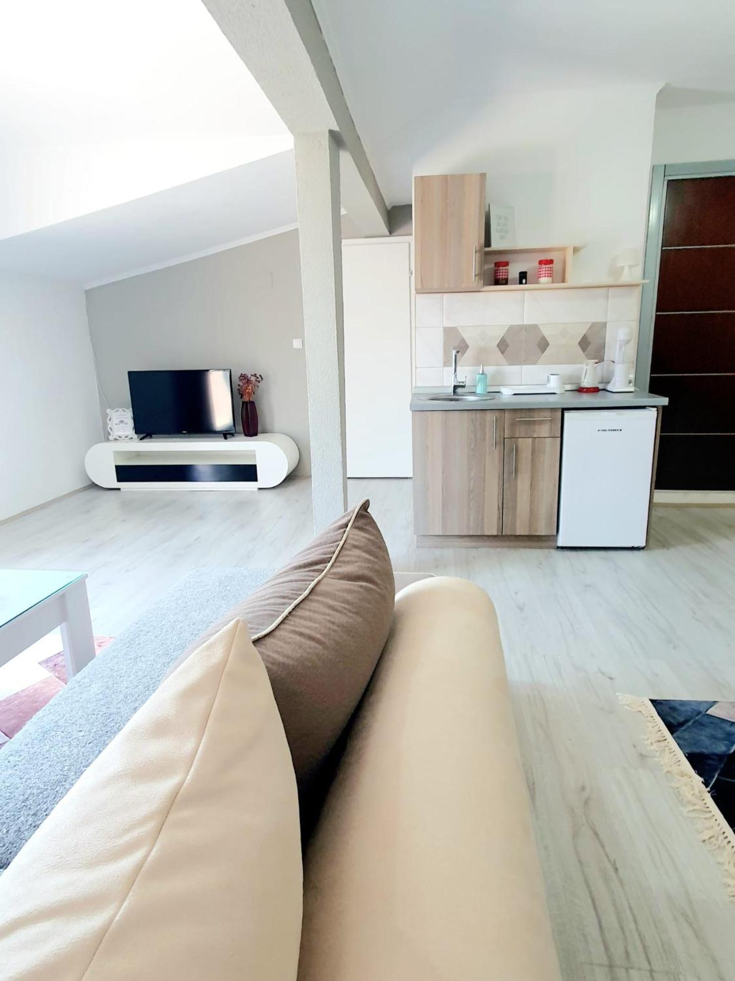 Eftimija Apartments เกฟเกลียา ภายนอก รูปภาพ